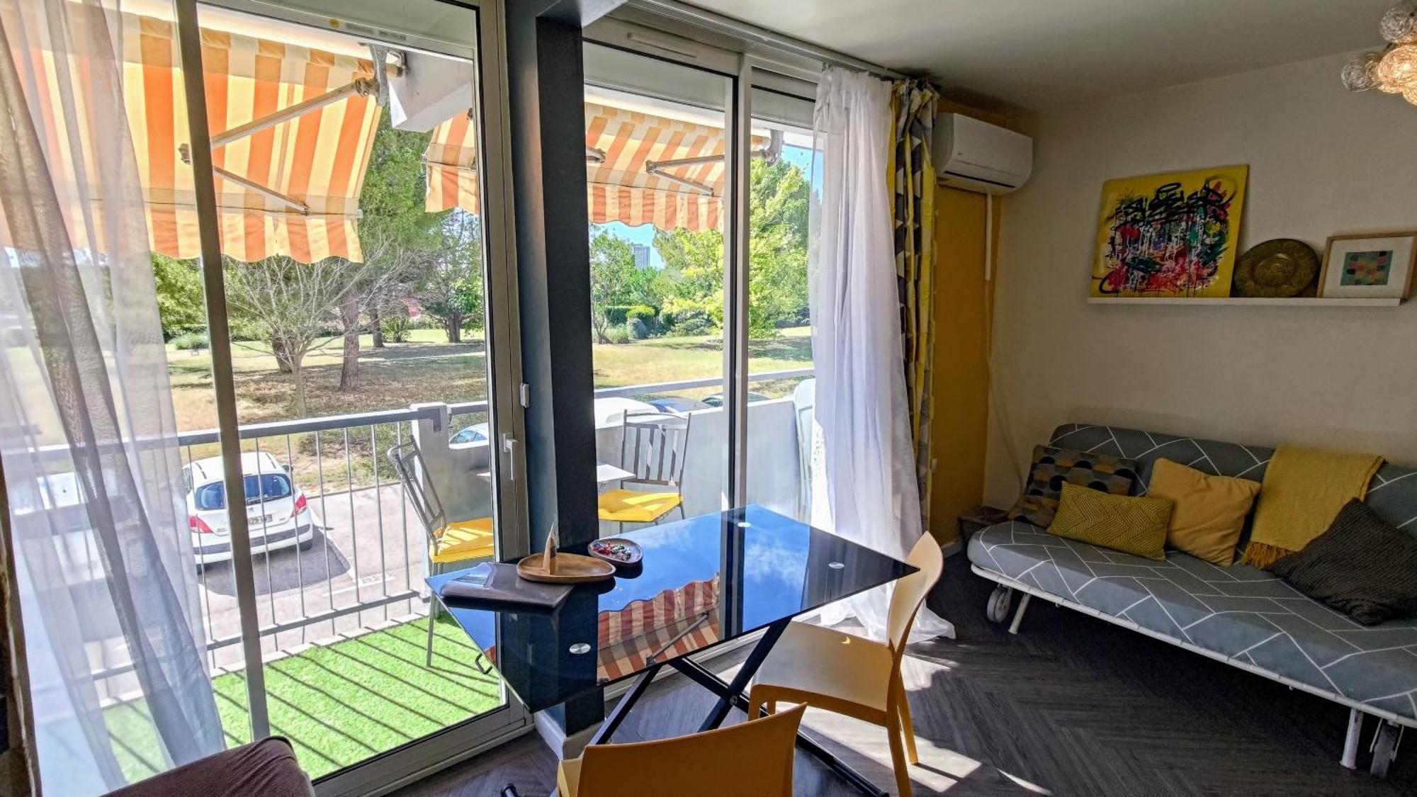 Apartment Soleil Et Verdure - Celleneuve *